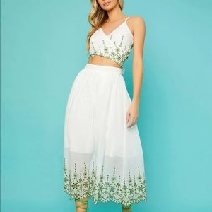 Floral Embroidery Tie Back Set M